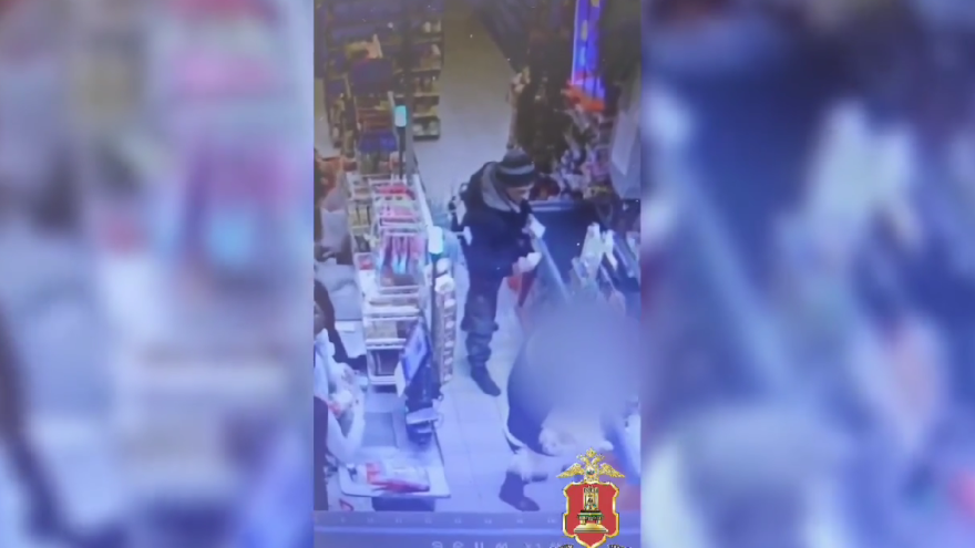 В Тверской области нашли мужчину, подобравшего чужие деньги в магазине