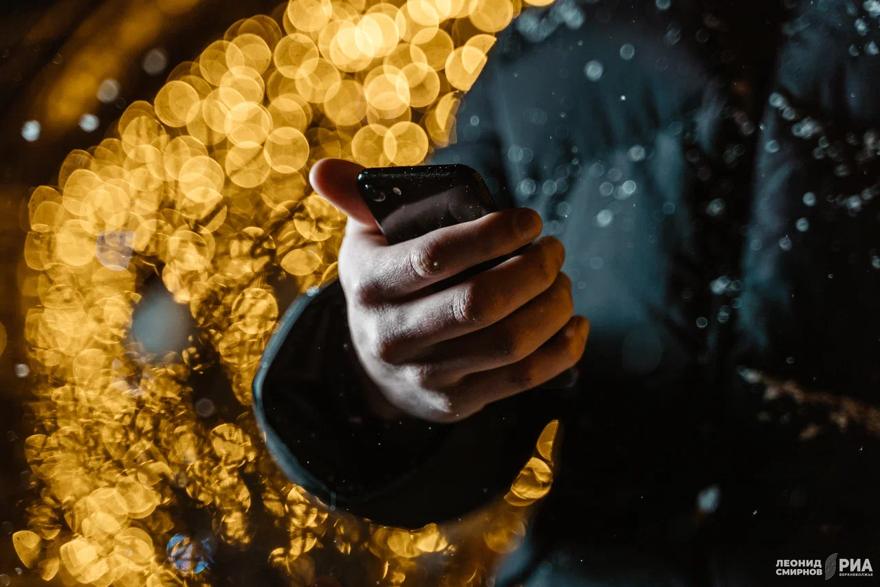 75-летняя тверичанка потеряла почти 400 тысяч рублей, поверив мошенникам-инвесторам