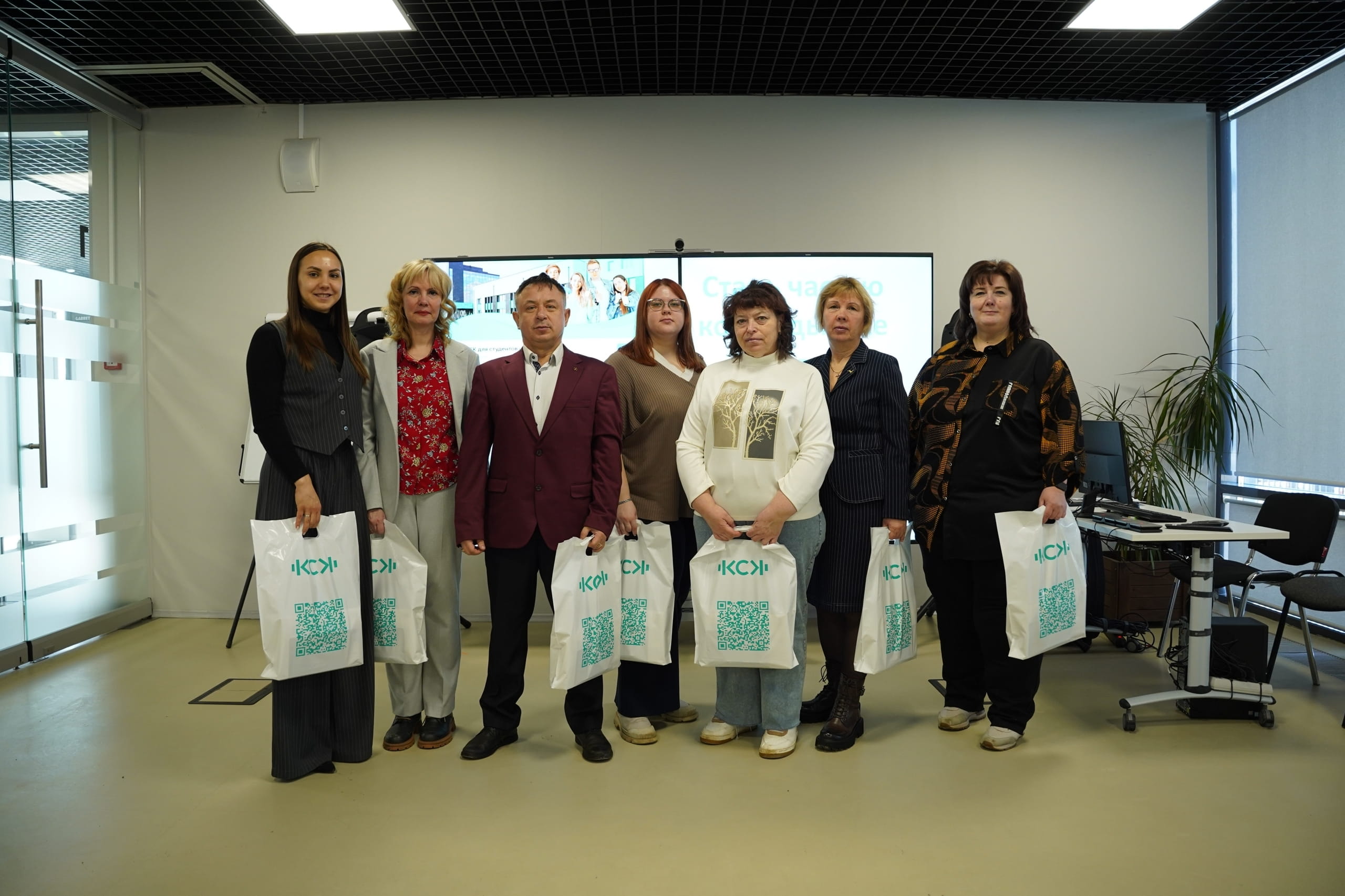 Состоялось награждение победителей олимпиады «Управляй будущим» среди школьников и студентов колледжей