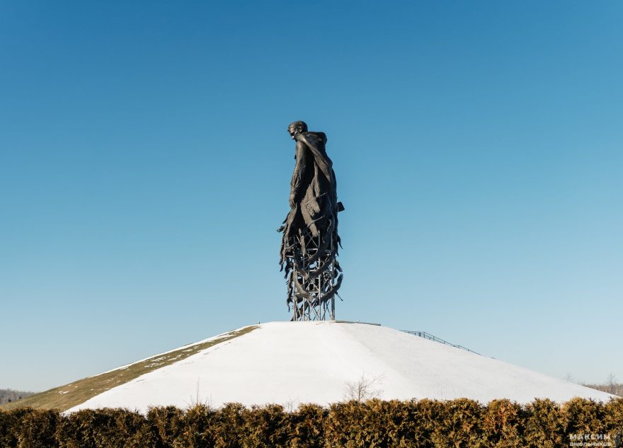 Виталий Королев поздравил жителей Ржевского округа с годовщиной освобождения территории