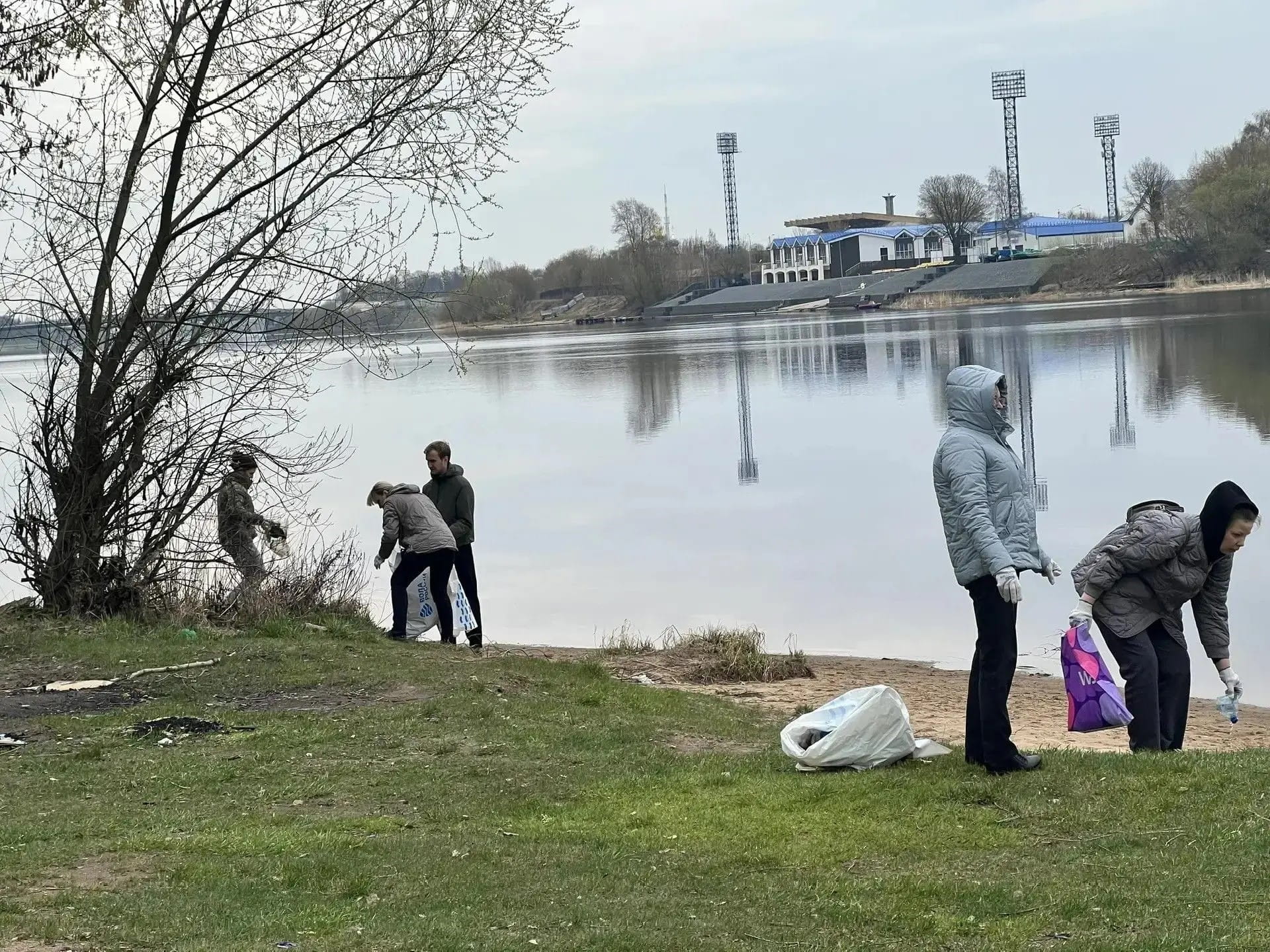Больше 4 тысяч жителей Тверской области убрались на берегах рек и озёр