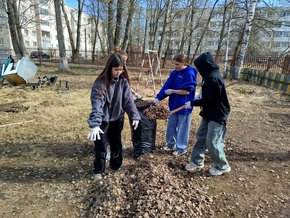 В Вышневолоцком округе начался двухмесячник по благоустройству