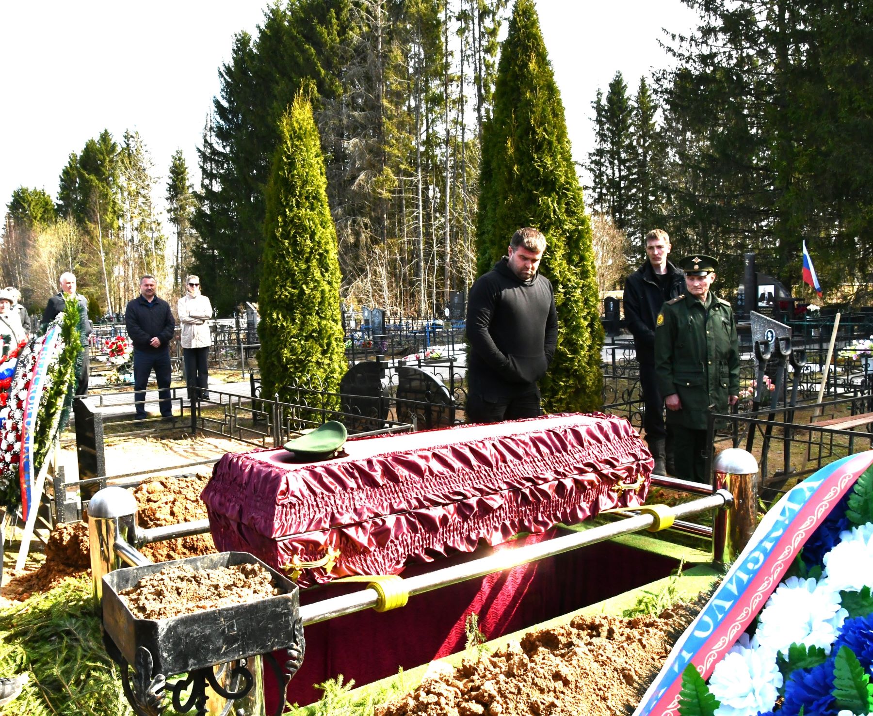 В Тверской области простились с участником СВО Иваном Умпировичем