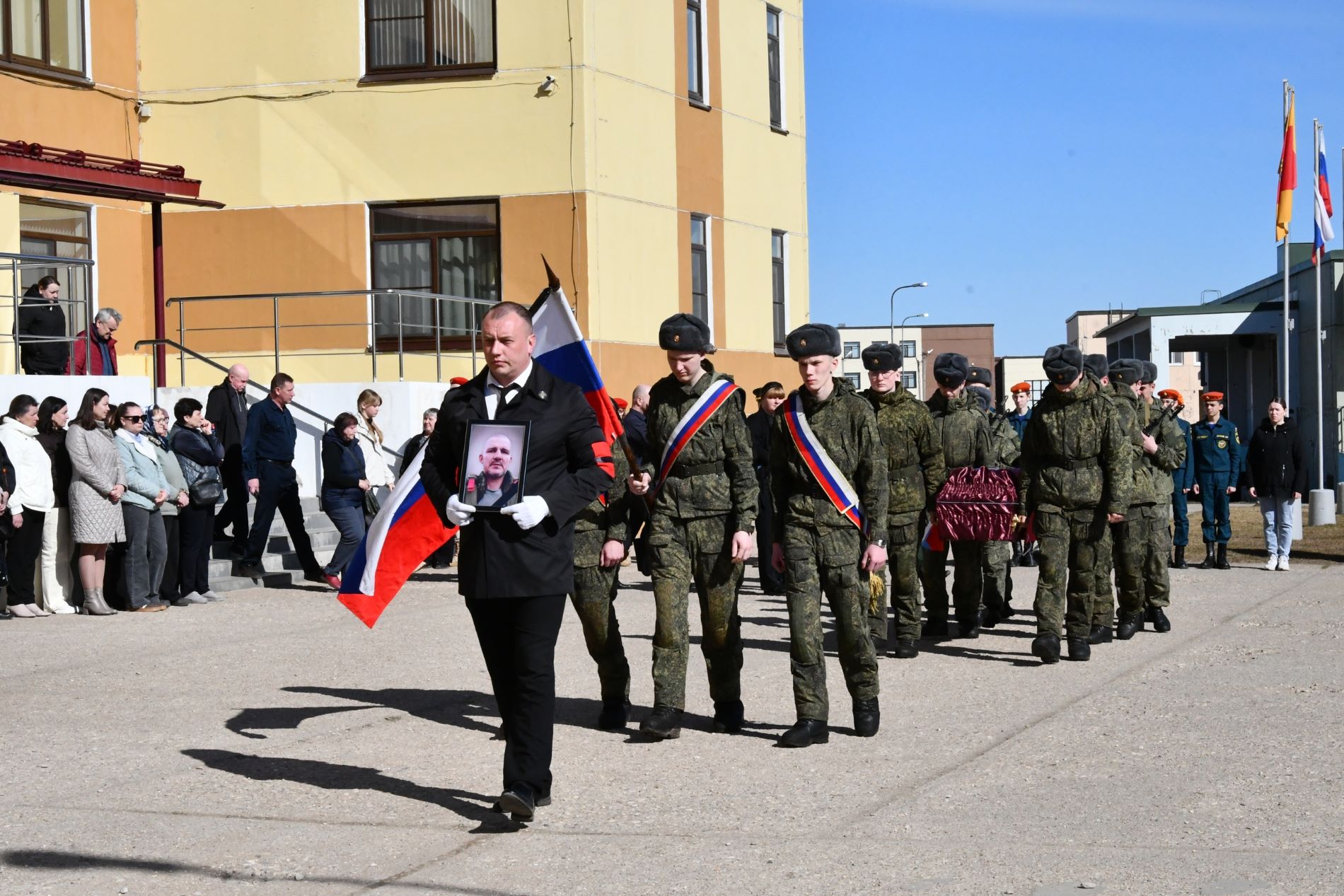 В Тверской области простились с участником СВО Иваном Умпировичем