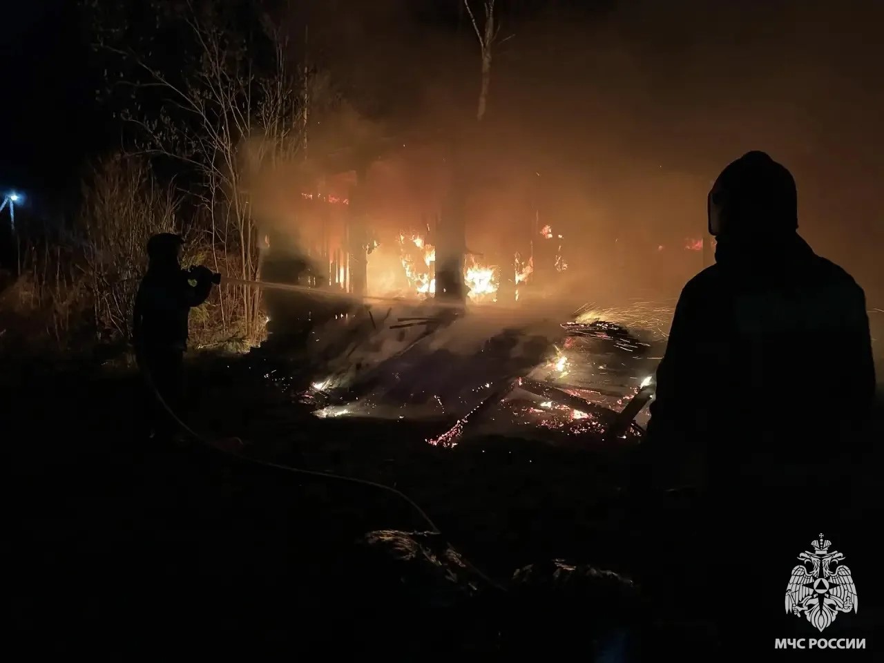  В СНТ Тверской области полностью сгорела хозпостройка
