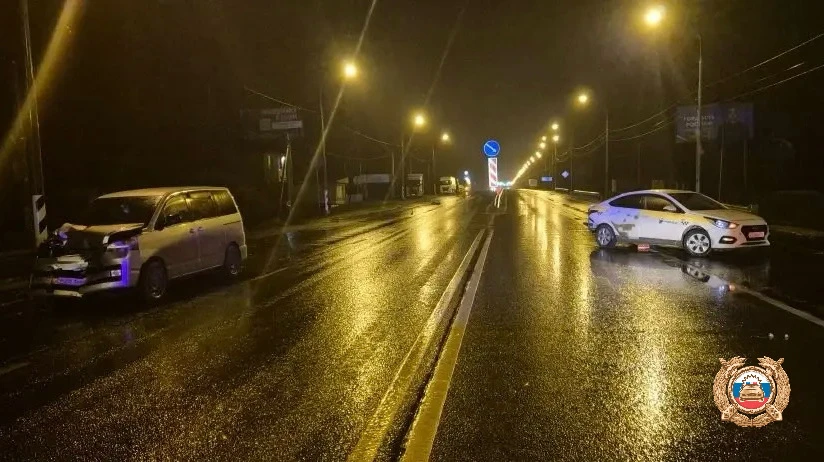 При столкновении двух автомобилей в Тверской области пострадал водитель