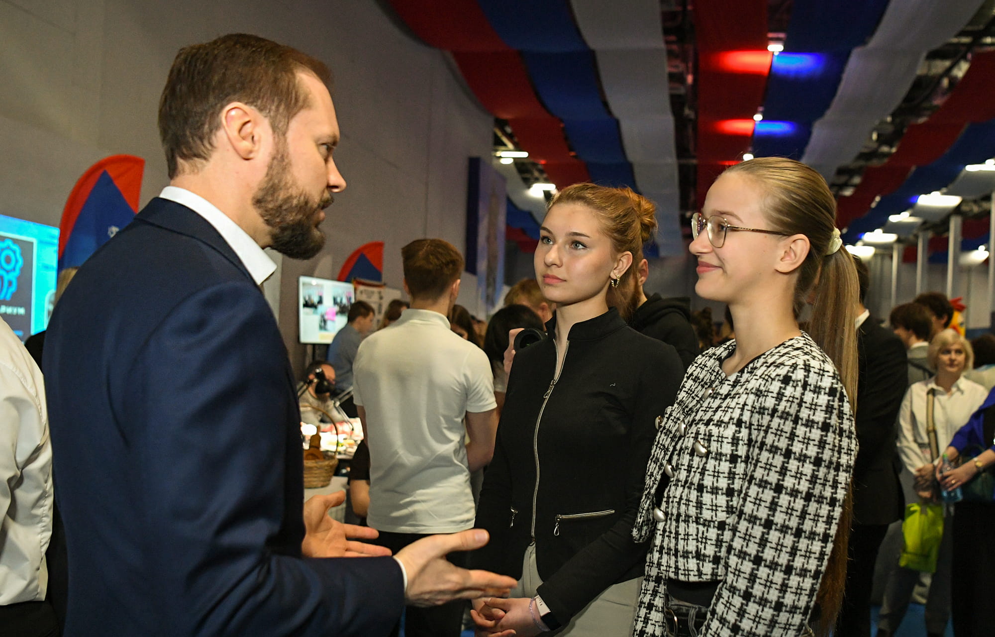 Виталий Королев: в Тверской области появится программа содействия трудоустройству молодёжи