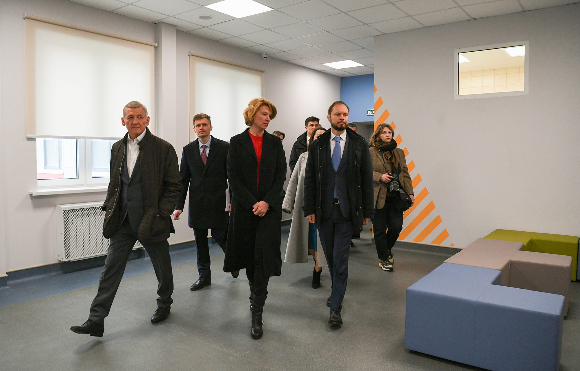 Виталий Королев и Оксана Лут осмотрели новую школу и предприятия Конаковского округа