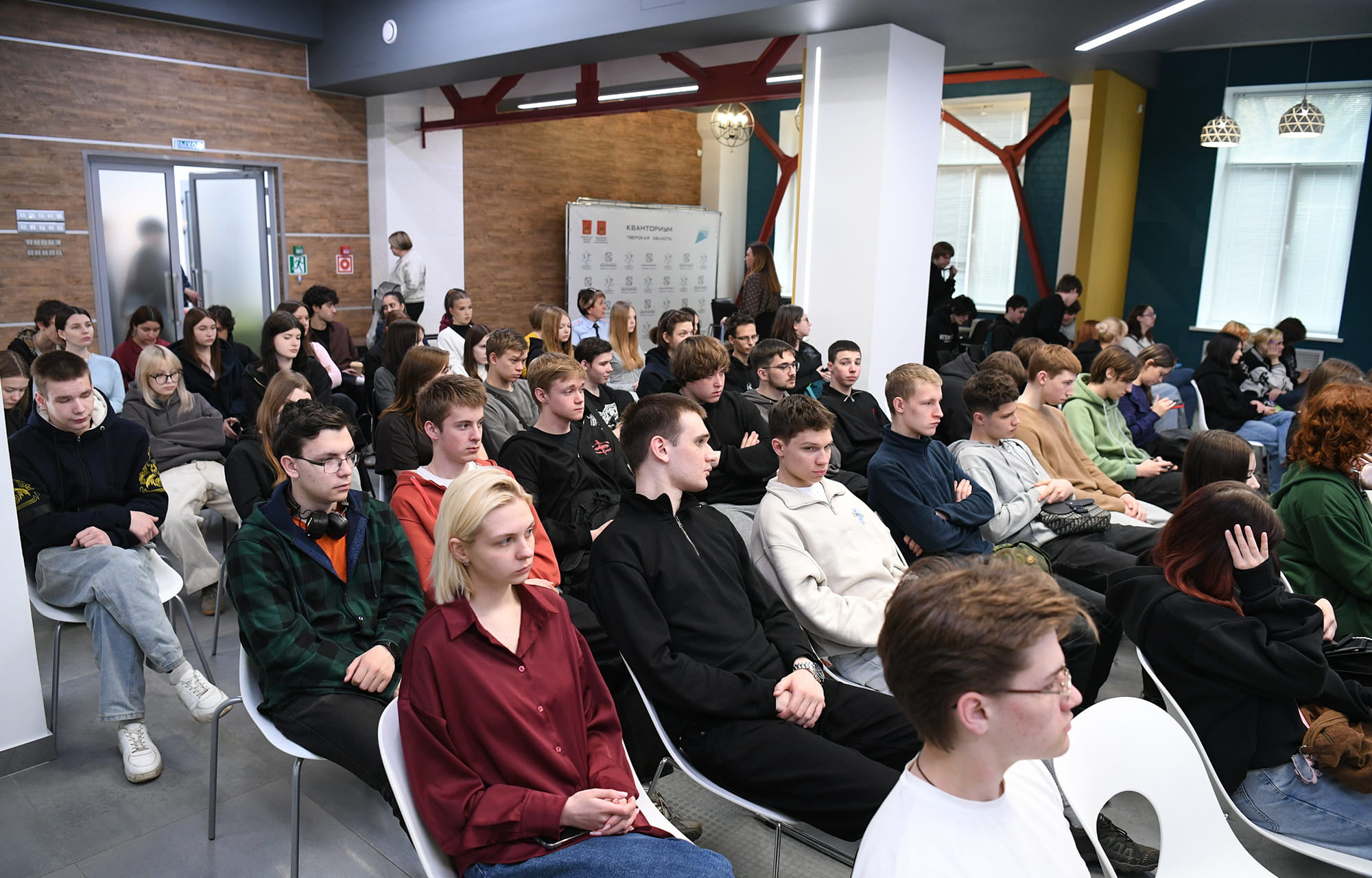 Тверской молодежи рассказали, как противостоять навязыванию идеологии терроризма