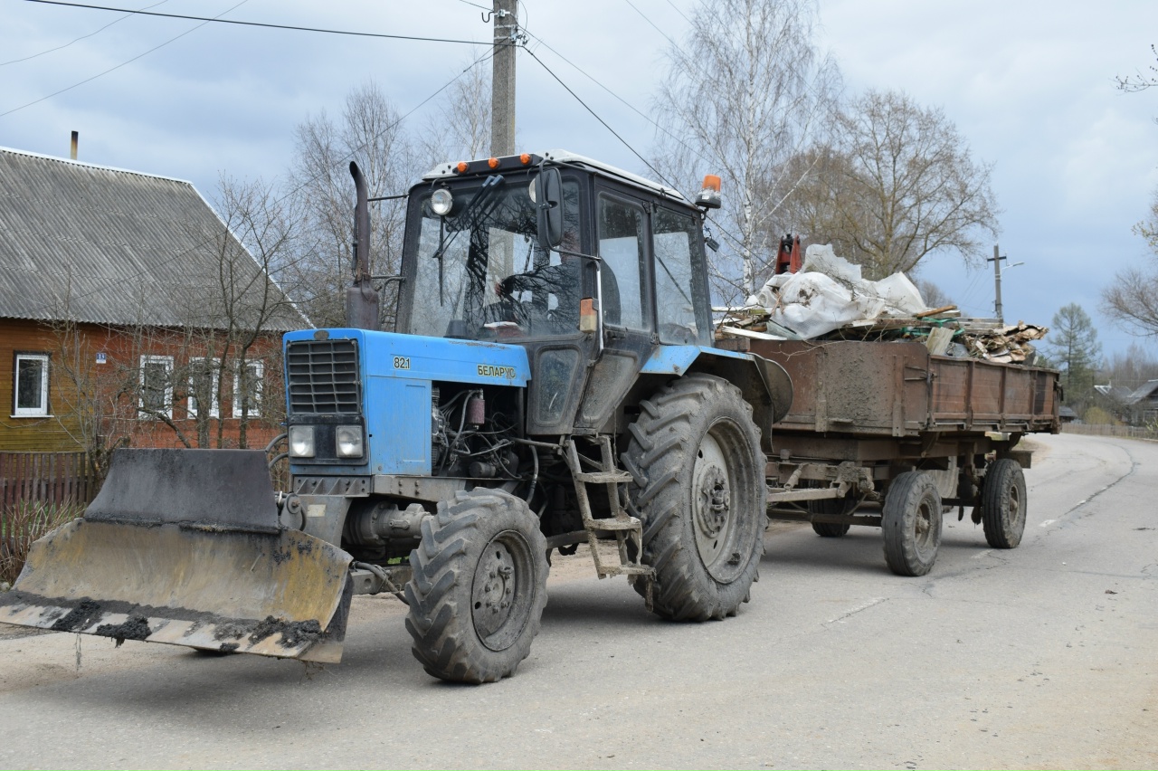 В Тверской области всерьез взялись за дома-развалюхи