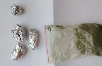 Рядом с железной дорогой в Тверской области выявили мужчину с марихуаной марихуаной