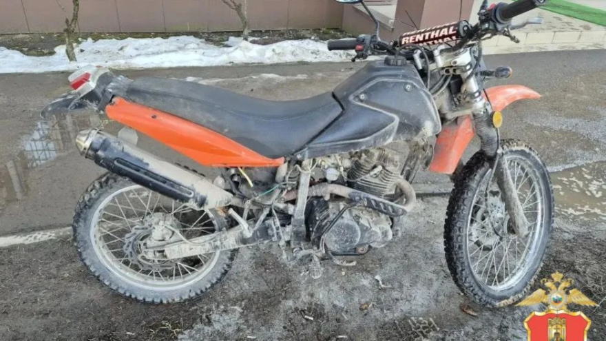 В Тверской области такси помогло угнать мотоцикл, но довезло до полиции