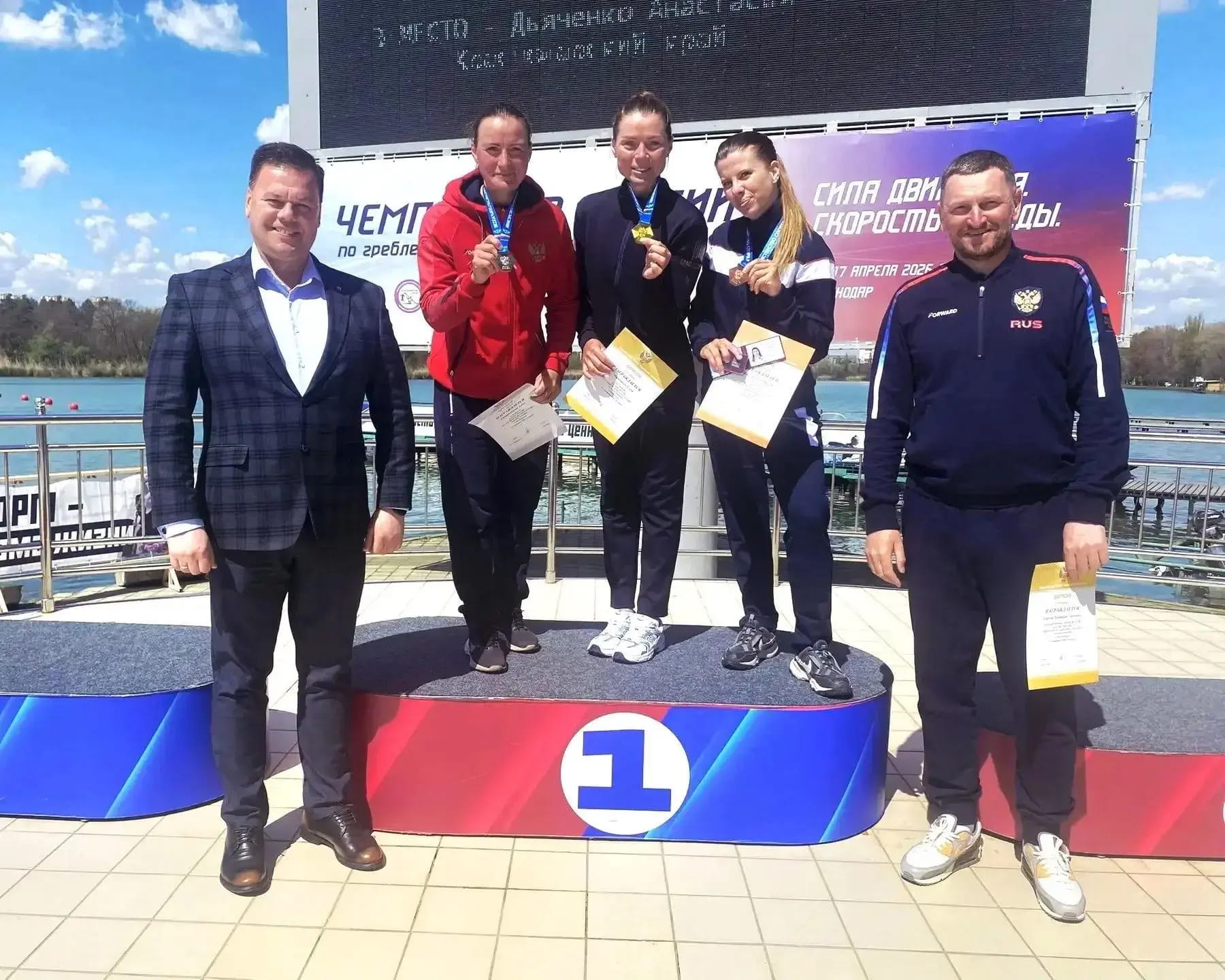 Тверские гребцы завоевали 16 медалей чемпионата и Кубка России