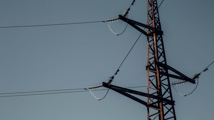 Виталий Королев поручил круглосуточно вести работы на электросетях до полного восстановления электроснабжения