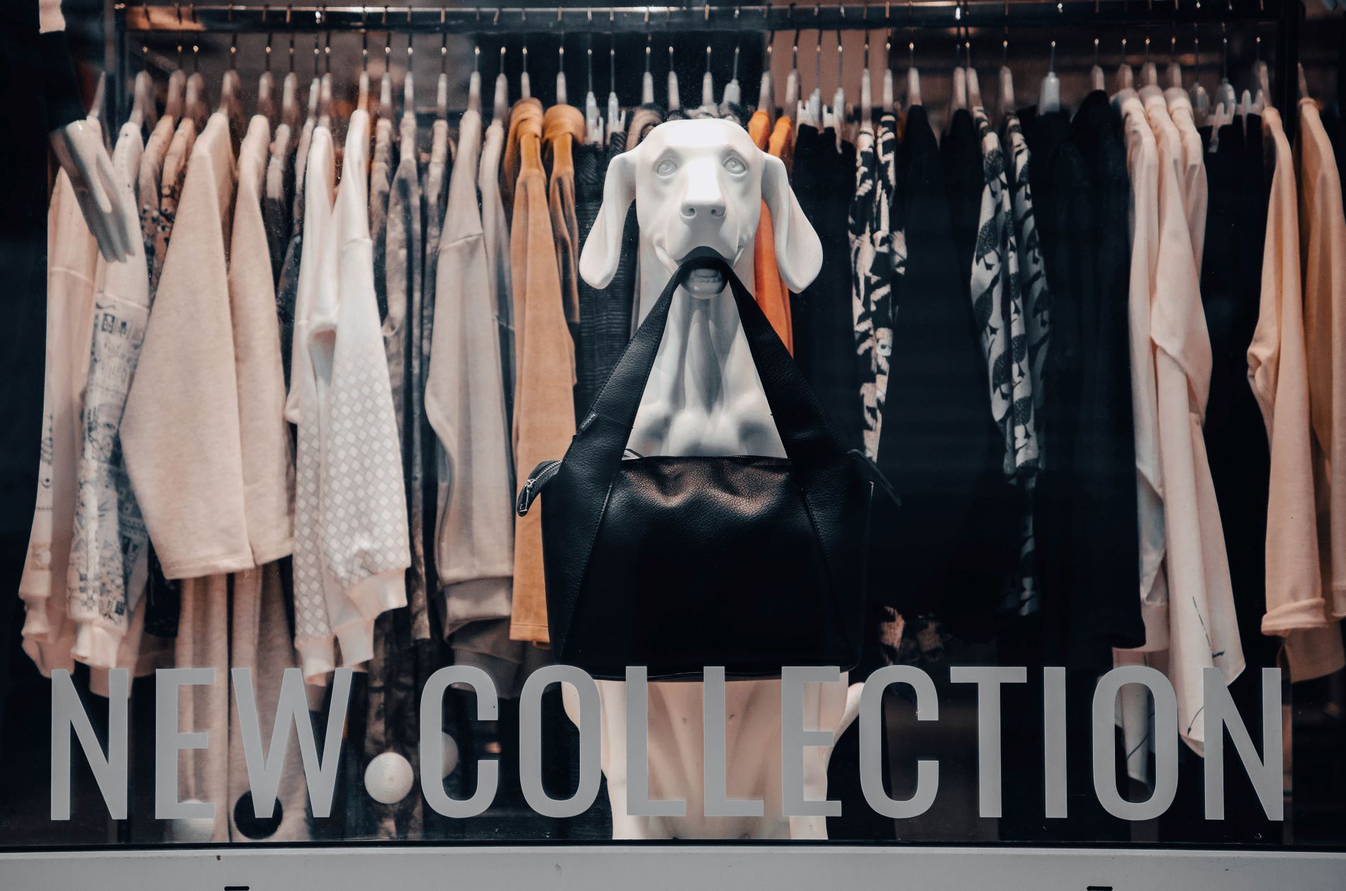 Пенсии, деньги за ДТП и своя земля: вступили в силу законы апреля