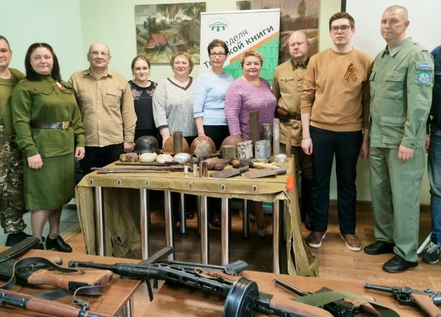 В Бологовской библиотеке состоялась встреча с членом Союза писателей России