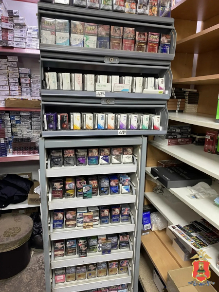 В магазине в центре Твери нашли крупную партию немаркированной никотиносодержащей продукции