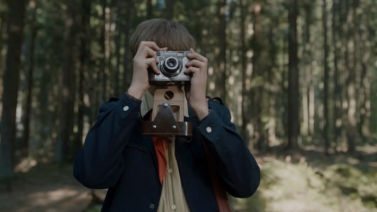 Урок по спасению ностальгии: стоит ли смотреть новый сериал «Радар»