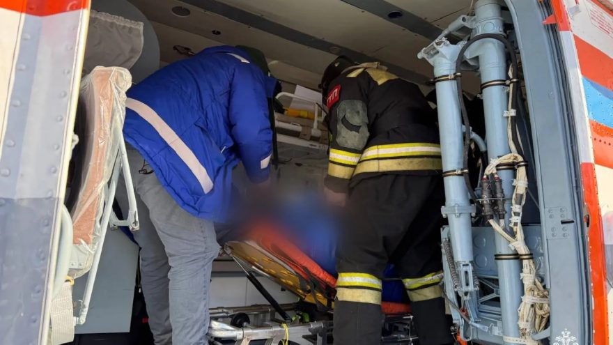 поблагодарил