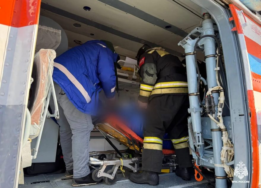 поблагодарил