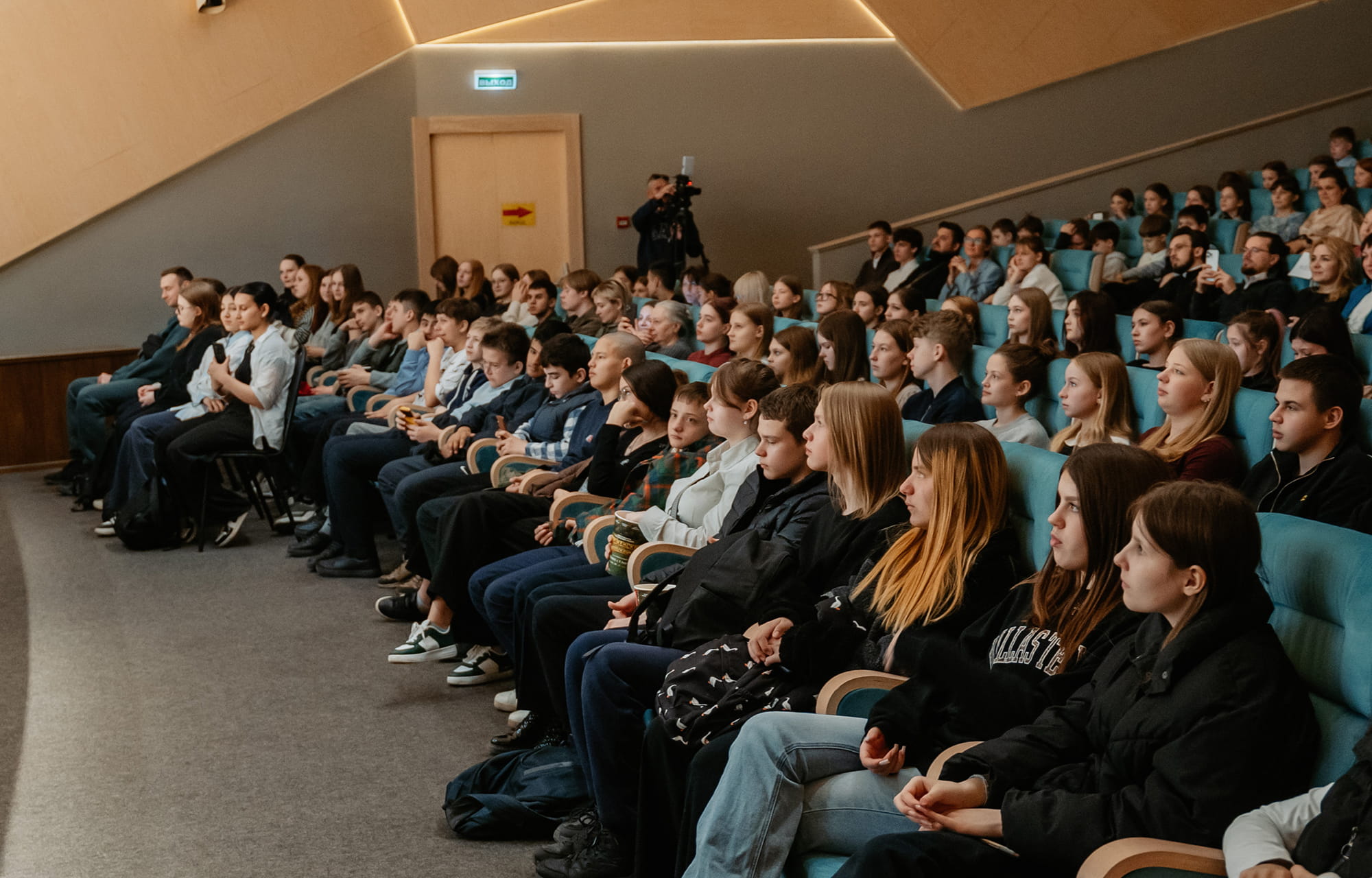 Молодежь и семьи Тверской области пригласили на показ фильма «Улица Ангела»