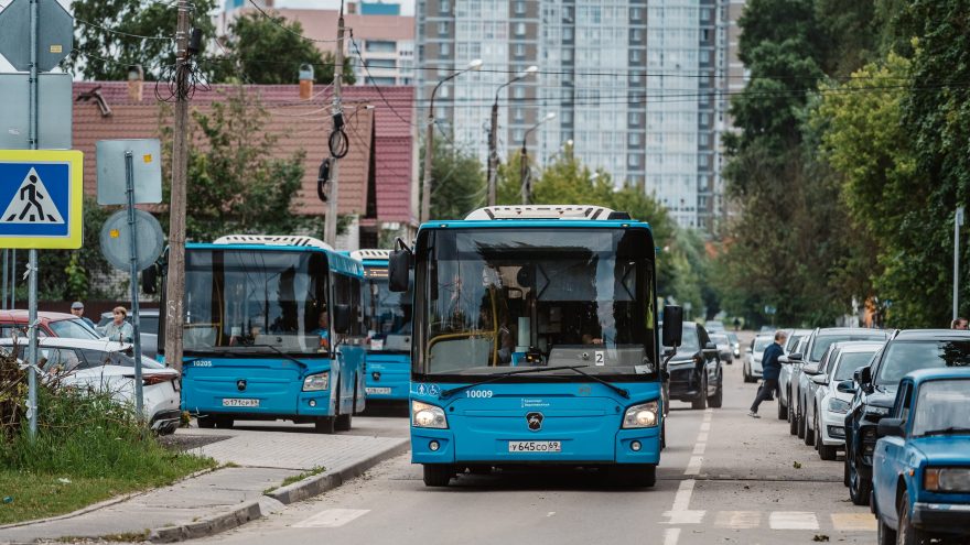 автобусных