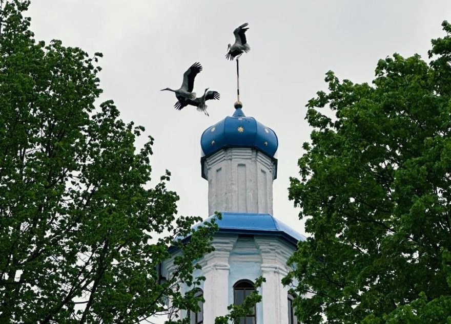 храм