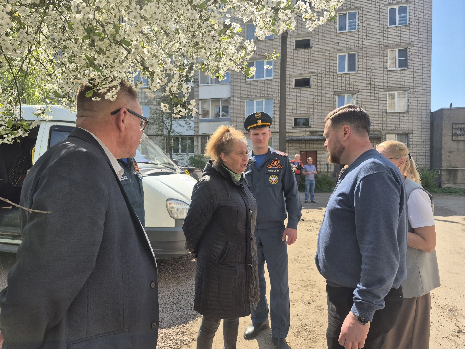 В Ржеве по поручению главы региона Виталия Королева продолжаются восстановительные работы на месте падения БПЛА
