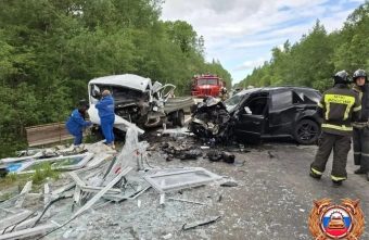 Появились фотографии с места смертельного ДТП в Тверской области смертельного