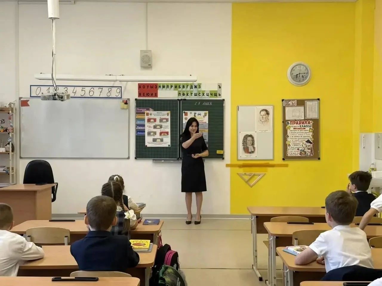 Перед летними каникулами в школах Твери прошел единый урок дорожной безопасности 