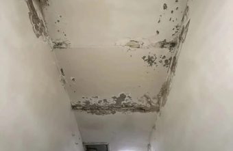 В многоквартирном доме в Твери протекает кровля многоквартирном