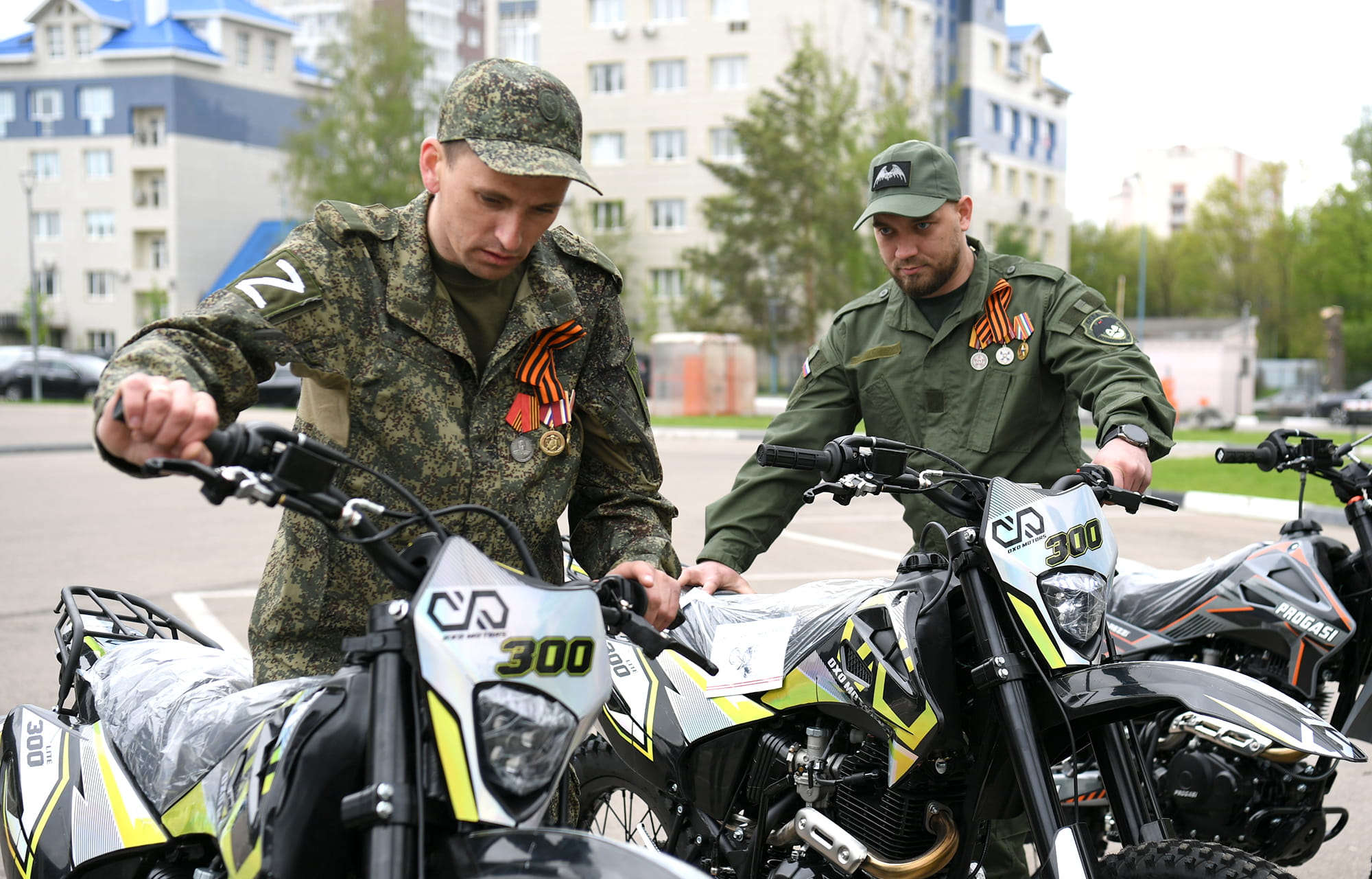 Виталий Королев отправил гуманитарный груз тверским бойцам на СВО