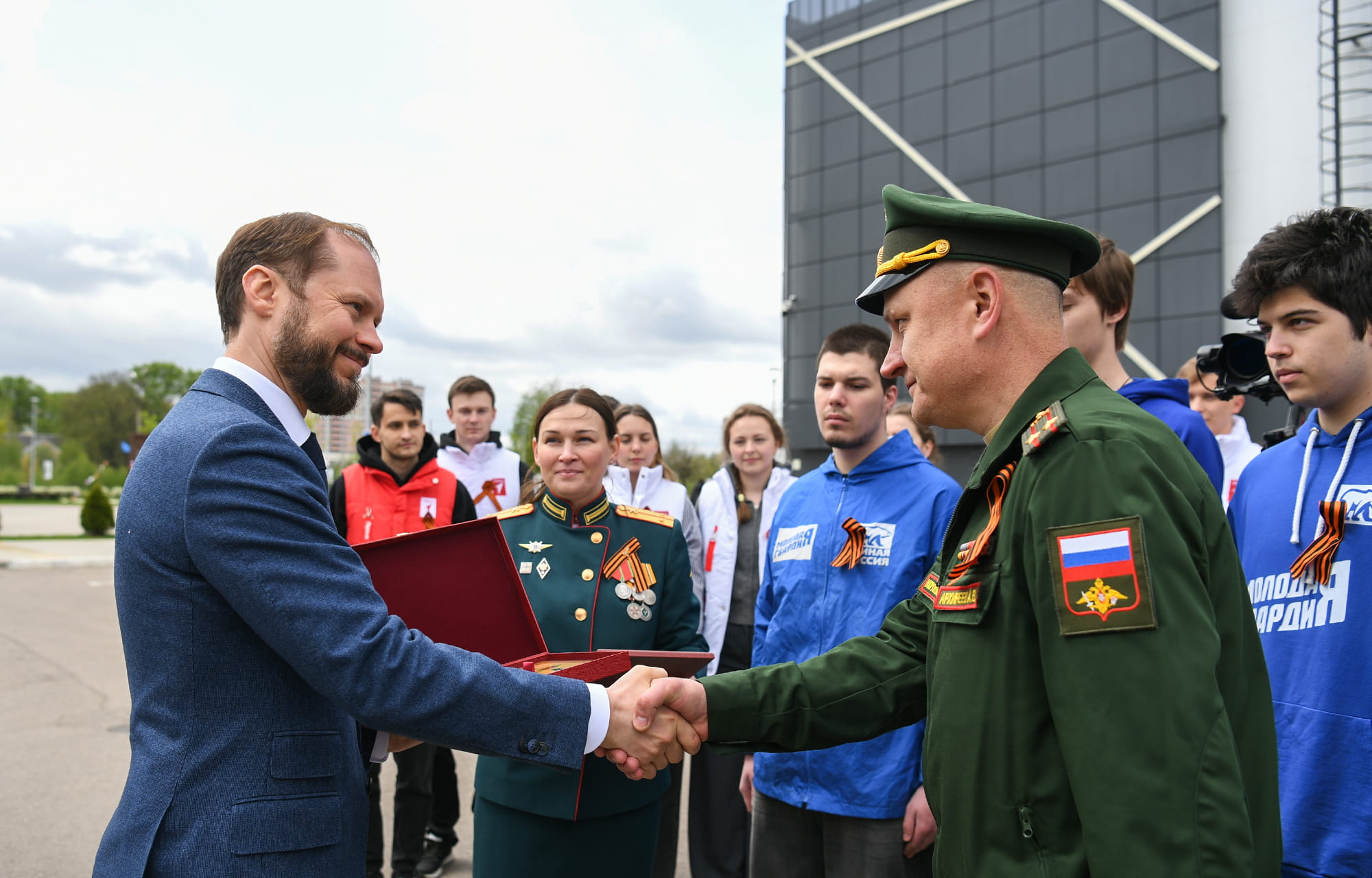 гуманитарный