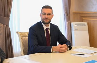 Виталий Королев назначил Алексея Петухова руководителем комитета по физической культуре и спорту Тверской области Петухова