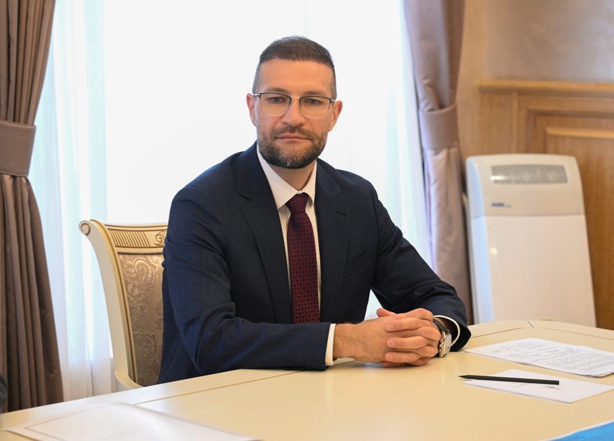 Петухова