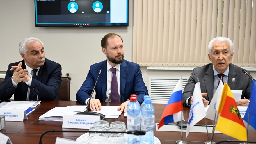 выпускник