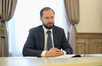 Виталий Королев поддержал инициативу отметить вклад Оленинского округа в Великую Победу почетным званием Оленинского