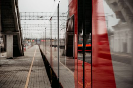 поездов