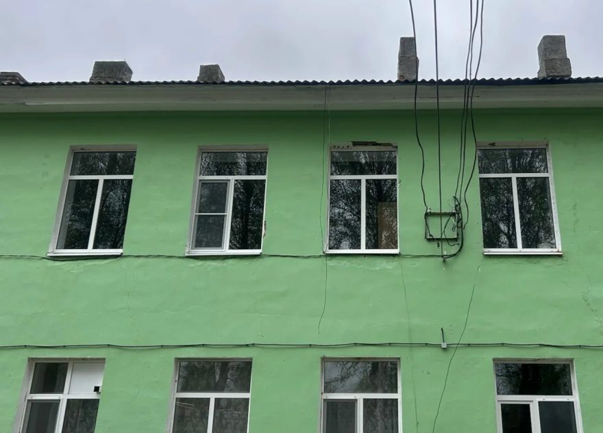 окна