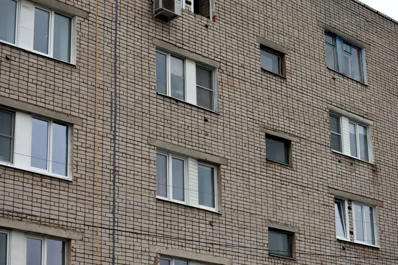 Ремонт дома, пострадавшего от атаки БПЛА в Тверской области, вышел на финишную прямую