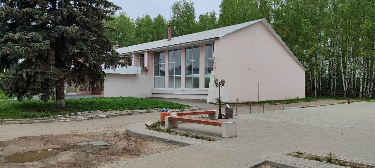 Не проходите мимо: советские панно в поселке под Тверью