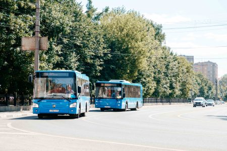 В Твери запустят дополнительные маршруты автобусов в сторону городских кладбищ