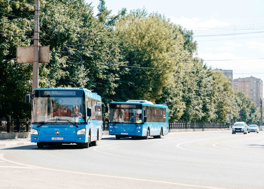 В Твери запустят дополнительные маршруты автобусов в сторону городских кладбищ