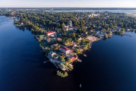 Виталий Королев поздравил осташей с Днем рождения города: Вместе с вами горжусь многовековой историей Осташкова, его ролью в развитии региона, уникальным духовным и культурным наследием Осташков