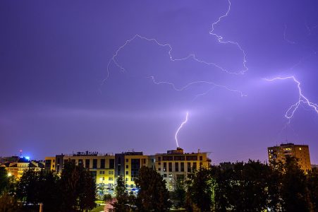 МЧС предупреждает жителей Тверской области об опасной погоде предупреждает
