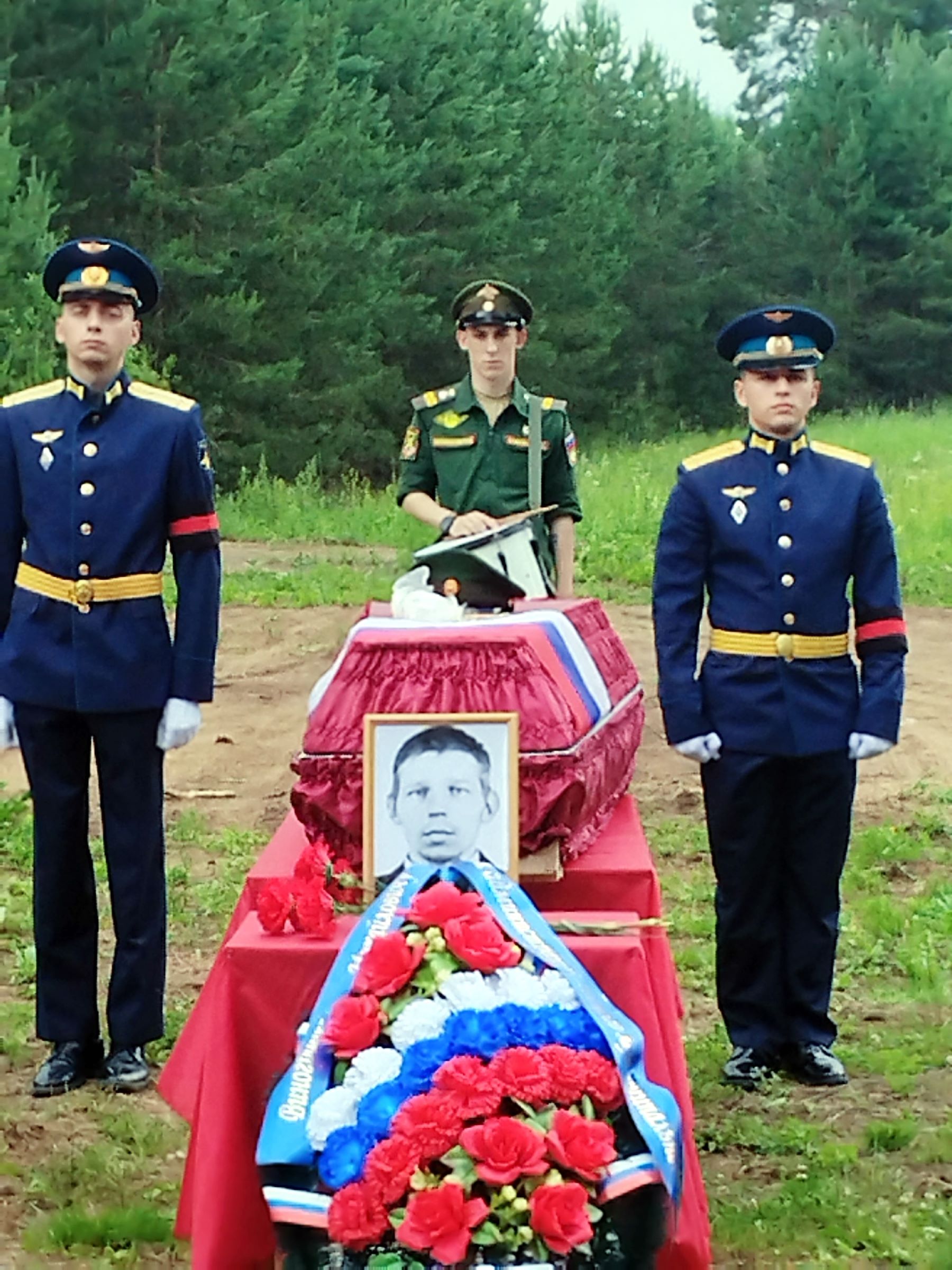 В Тверской области простились с земляками – участниками СВО