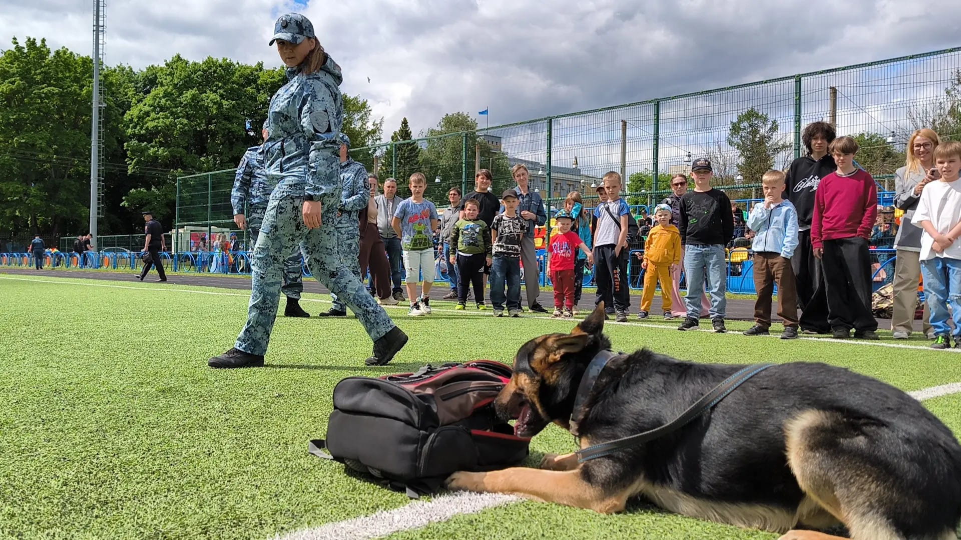 Главное на свете — это наши дети: в первый день лета тверские полицейские организовали семейный праздник