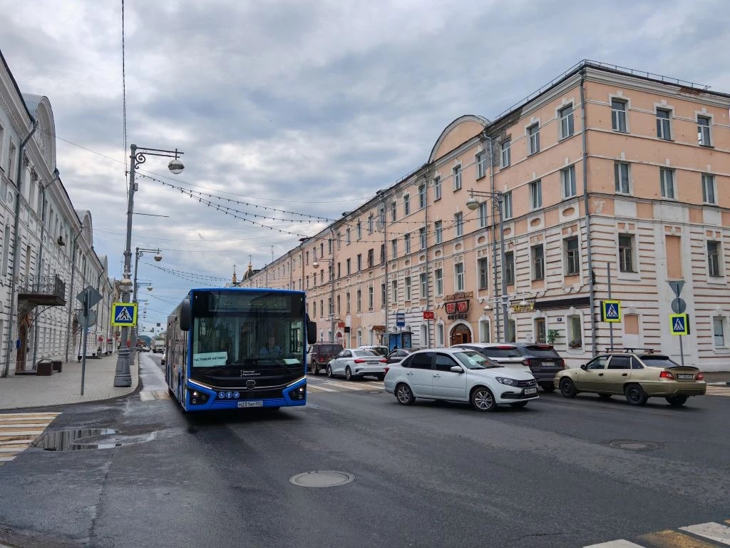 Виталий Королев сообщил о запуске на маршруты Твери новых тестовых автобусов