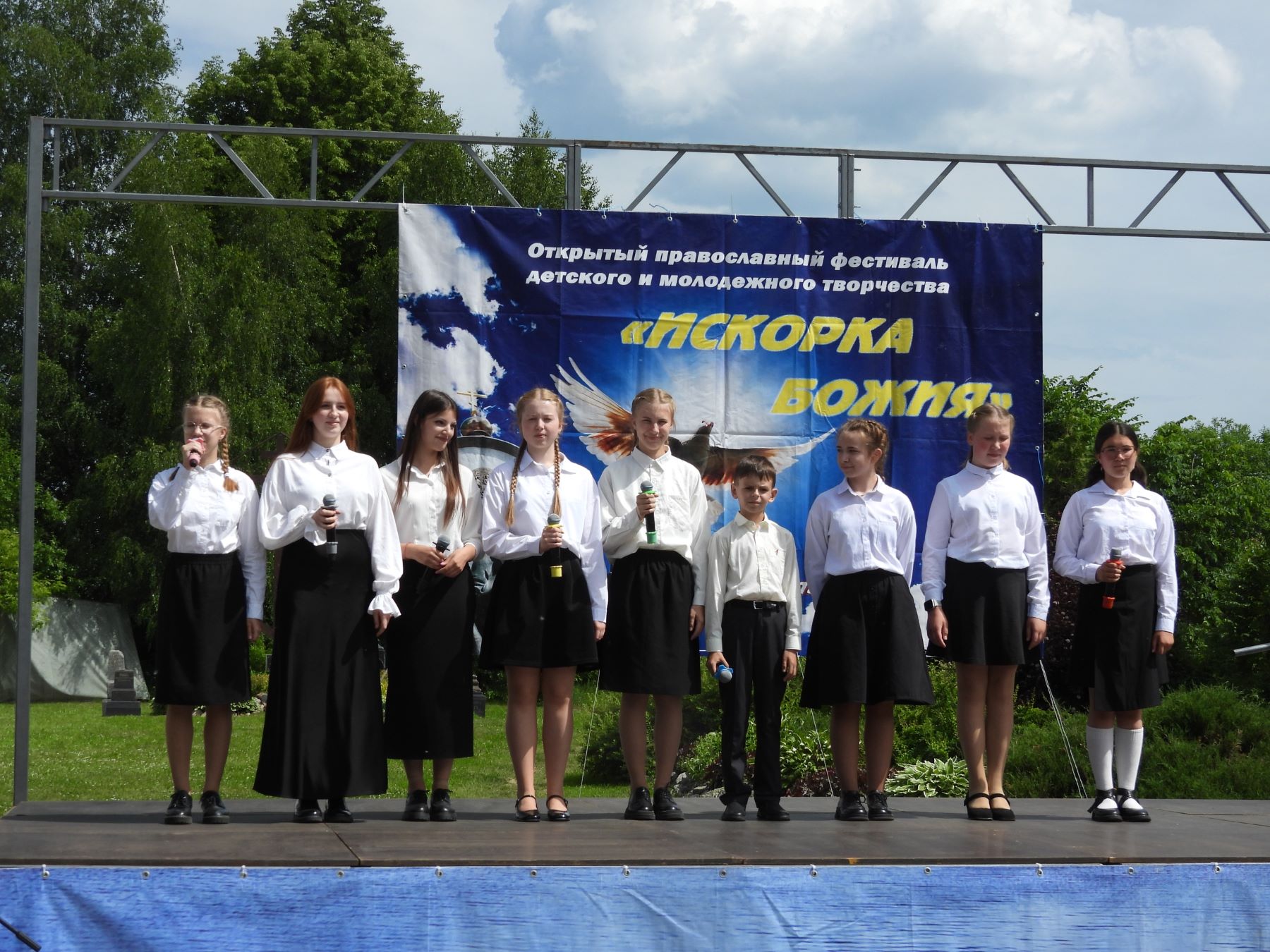 В Калязине прошел фестиваль детского и молодежного творчества «Искорка Божия»