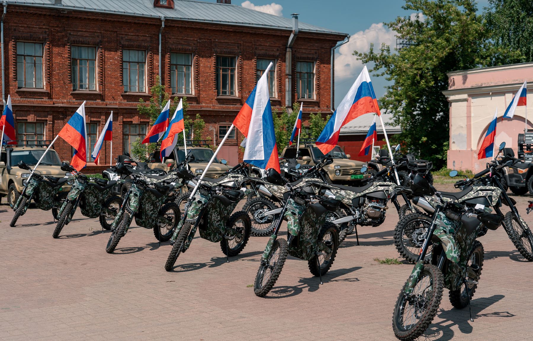 Из Тверской области отправили на передовую технику для бойцов